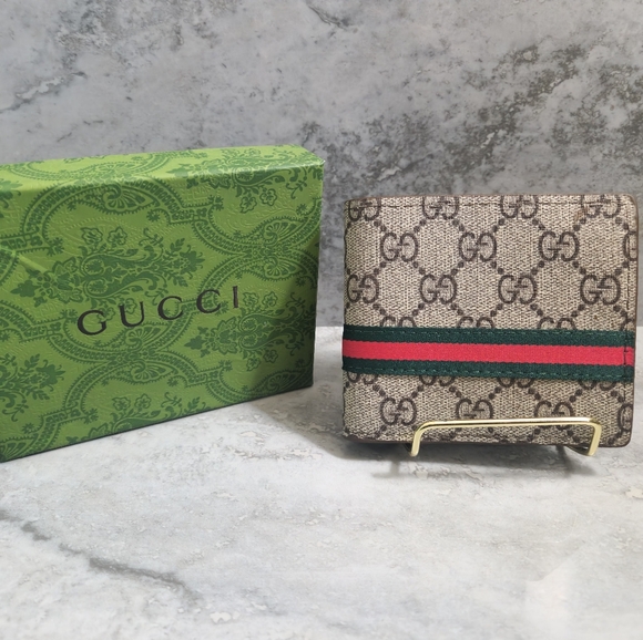 Gucci Other - Gucci Beige GG Canvas Wallet ✨️